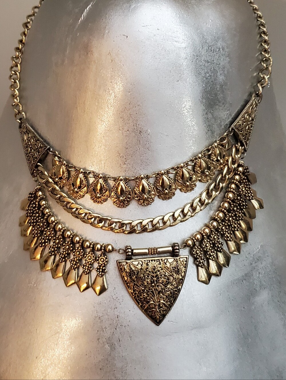 Gold Tone- Lightweight Orante Layered Neck Piece
